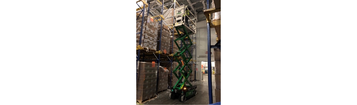 All-electric scissor lift 