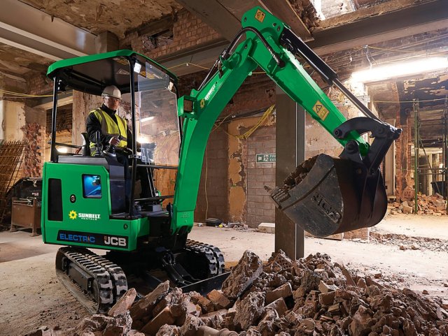mini-excavator-inside-building-national-account-landing-page-resources-tab-3-sbr-v1-01072025.jpg